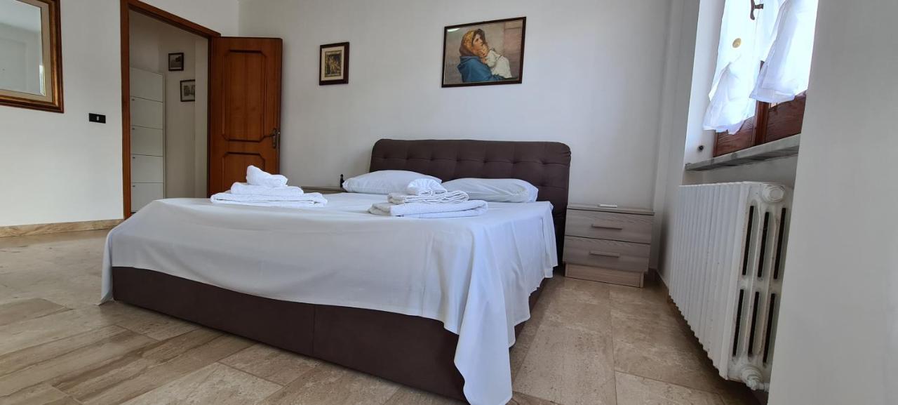 Em Holiday Apartment2 Quartu SantʼElena Exterior foto
