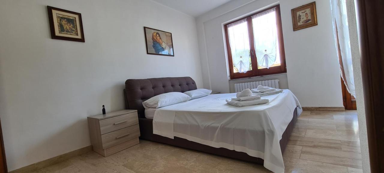 Em Holiday Apartment2 Quartu SantʼElena Exterior foto
